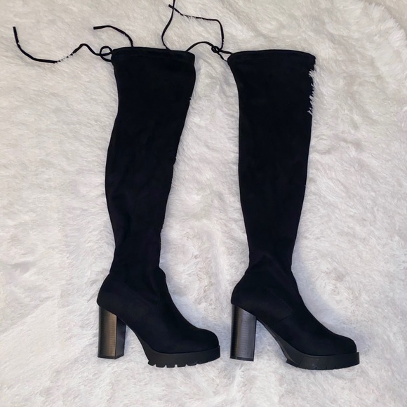 Black Boots - Picture 2 of 5